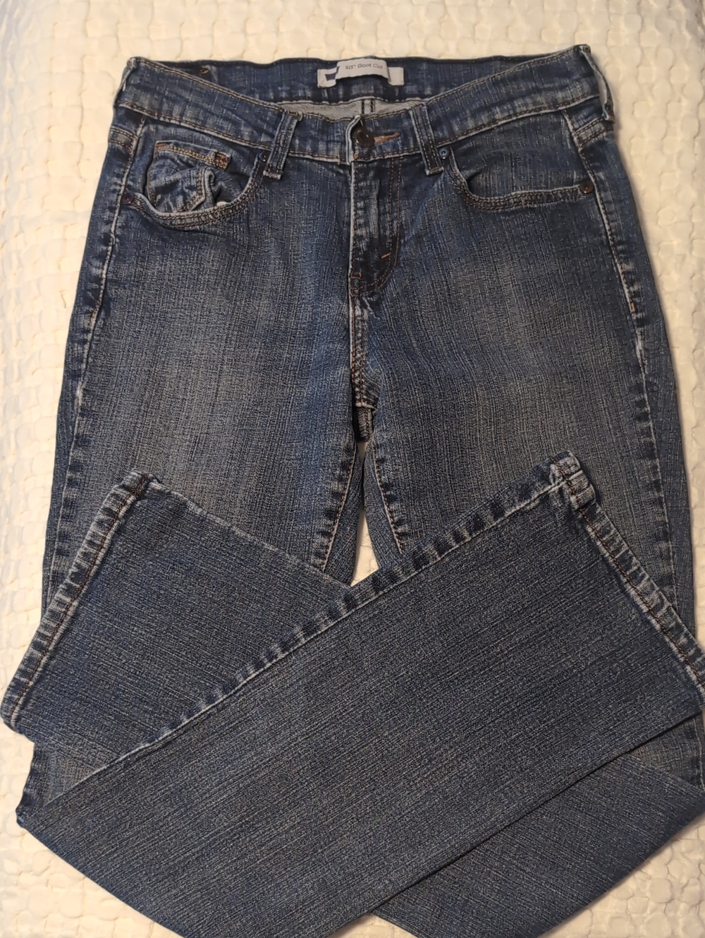 Levi’s 515 Bootcut Jeans Medium Wash Mid Rise Size 4M W27 L32 Y2K Vintage 2012
